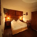 Eco Maison Dominique ゲストハウス 3*