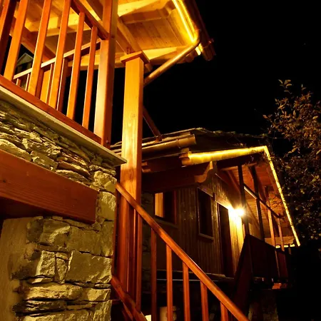 Eco Maison Dominique 招待所 3*