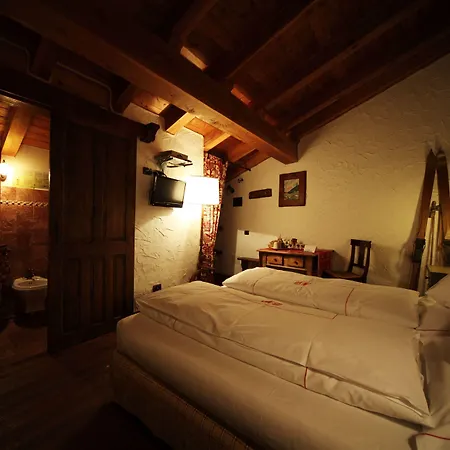 بيت ضيافة Eco Maison Dominique Challand-Saint-Anselme