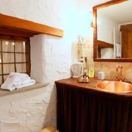 Eco Maison Dominique 게스트하우스 3*
