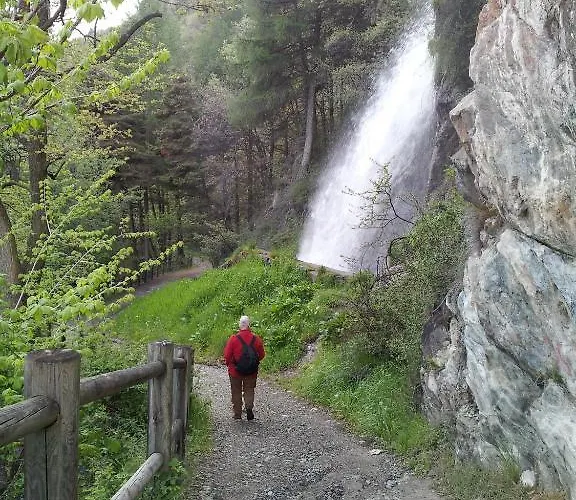 Πανσιόν Eco Maison Dominique Challand-Saint-Anselme
