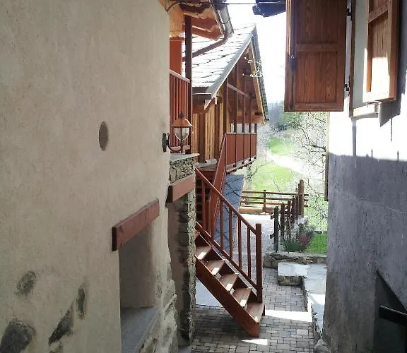 Eco Maison Dominique בית הארחה Challand-Saint-Anselme