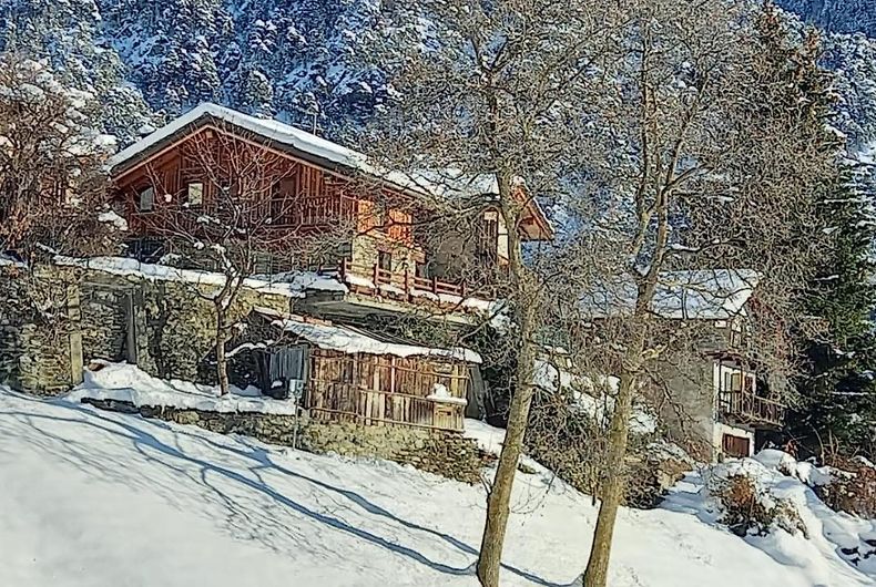 MAISON DOMINIQUE GUEST HOUSE CHALLANDSAINTANSELME RATES FROM €93